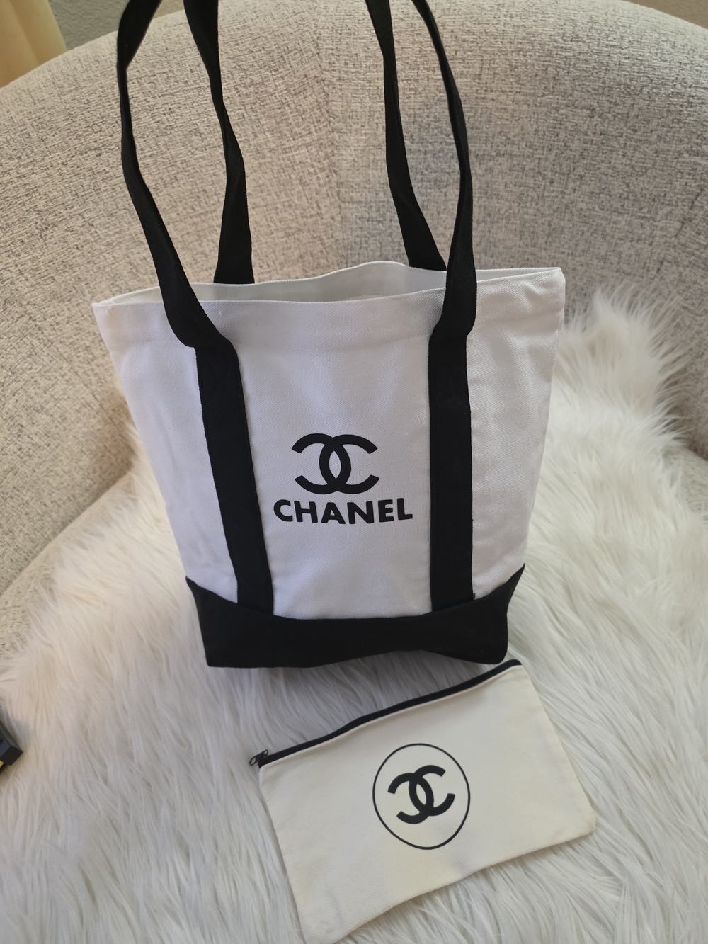 White and Black Canvas Tote with Pouch — 2 Pieces - Picture 8 of 10